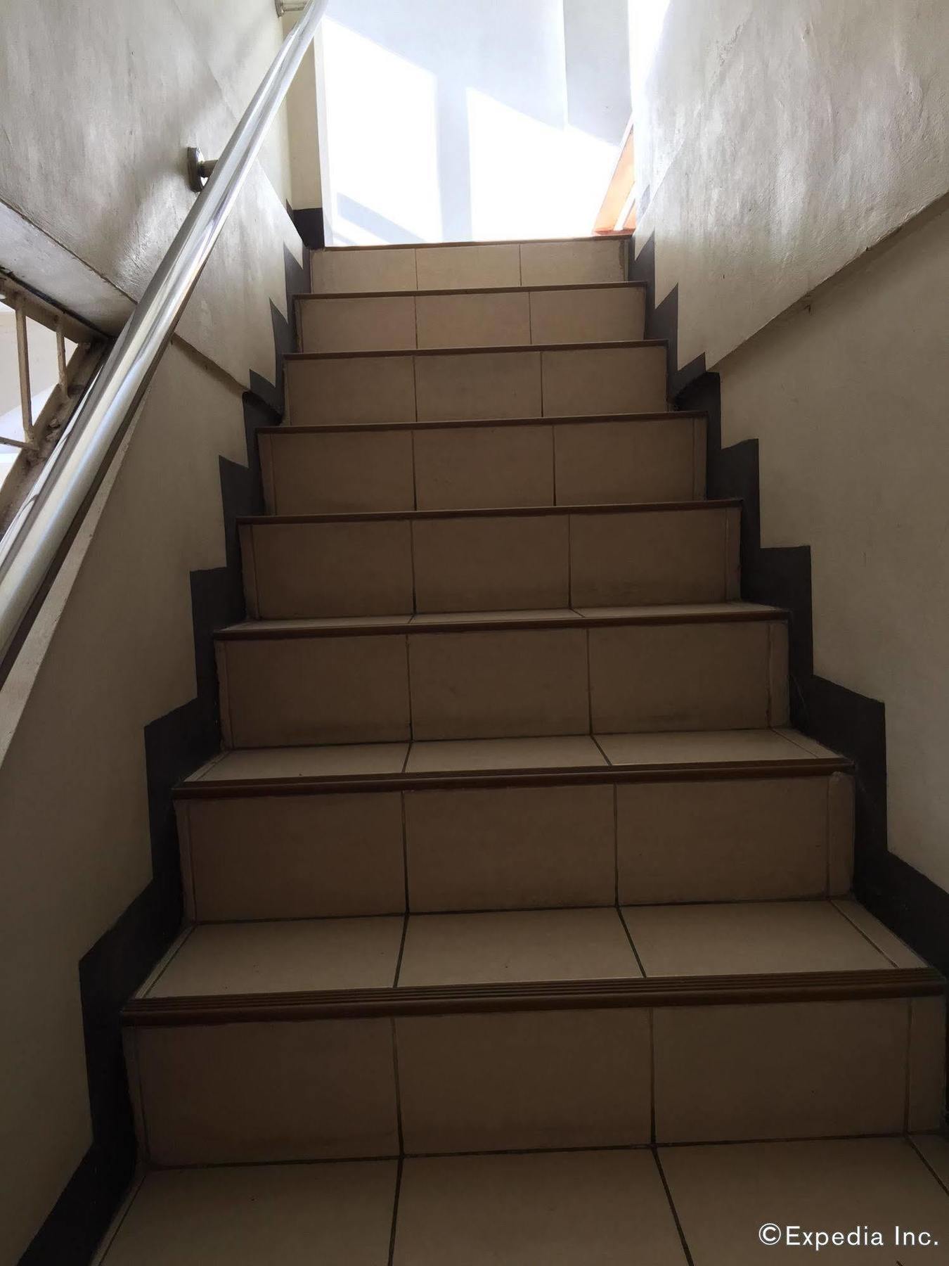 Qm Pension House Tagbilaran-stad Buitenkant foto